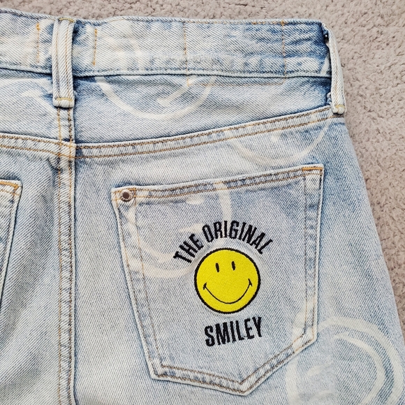H&M x Smiley Relaxed Fit Jeans Womens Size 29 Light Wash - Picture 8 of 11